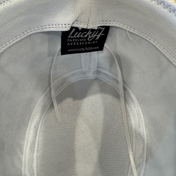 Lucky Fashion Brand Blue and White Floral Hat - Picture 3 of 4